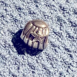 Authentic Pandora clamshell charm